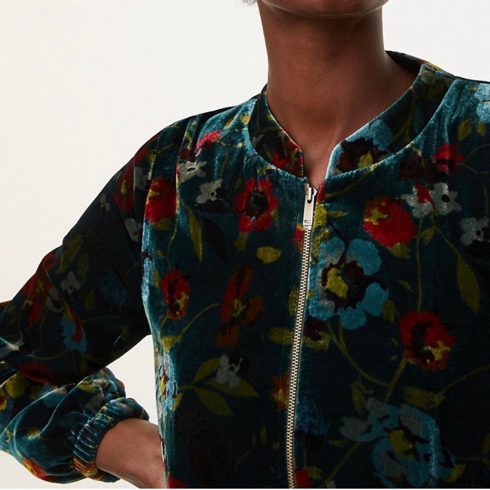 LOFT Green Velvet Floral Bomber Jacket Women’s size XS - Picture 3 of 10